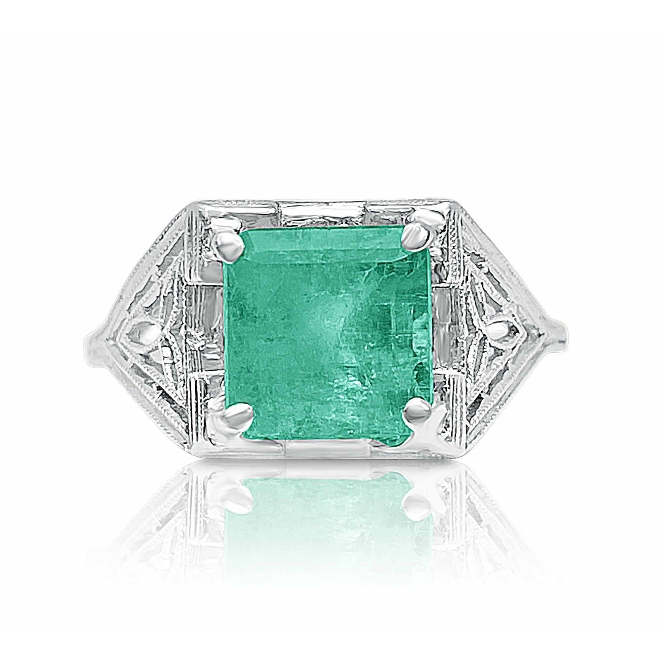 Carat Colombian Emerald set in Art Deco Platinum filigree