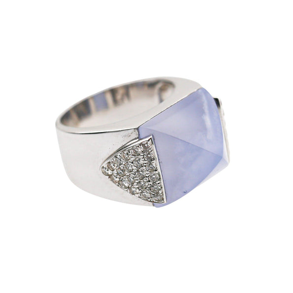 11.97 Carat Sugarloaf Lavender Blue Chalcedony 18K White Gold Ring