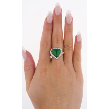 Bague halo en diamants, jadeite jade type A taille cabochon triangulaire en or blanc 18K – Assay Jewelers