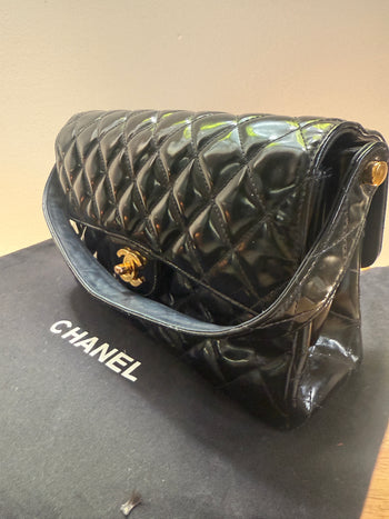 1990s Chanel Vintage Patent Leather Double Sided Flap Bag Coco Handle – Assay Jewelers