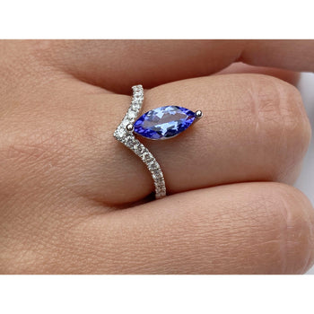 Bague courbe en tanzanite taille marquise en or blanc 18k – Assay Jewelers