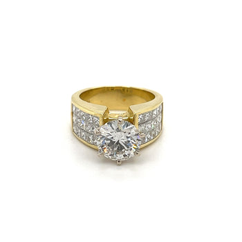 txt
Bague en diamant cultivé en laboratoire de 2,7 carats, taille ronde, avec cluster de diamants taille princesse – Assay Jewelers