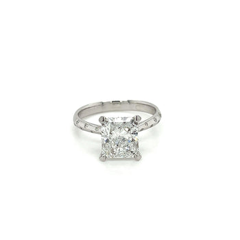 Bague en diamant de laboratoire taille radiant de 2,82 carat en or blanc 18K, certifiée IGI – Assay Jewelers