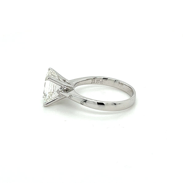 Bague de fiançailles en diamant de laboratoire taille émeraude 3.07 carat F/VS1