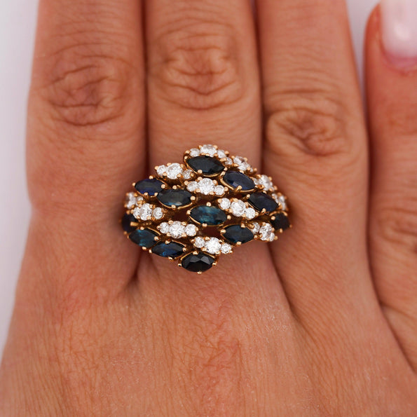 3.50 CT Blue Sapphire and 1.0 CTW Diamond Cluster Ring in 18K Gold