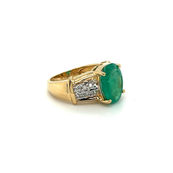 Bague en or jaune 18K avec émeraude naturelle taille ovale de 4,14 carats et diamant – Assay Jewelers