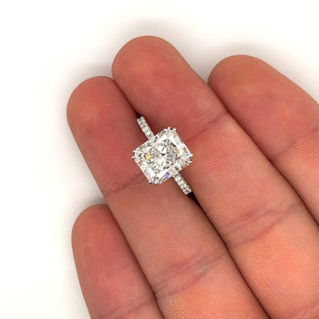 Bague en diamant de laboratoire taille radiant allongée 4.15 carats | Certifiée IGI G/VS1 – Assay Jewelers