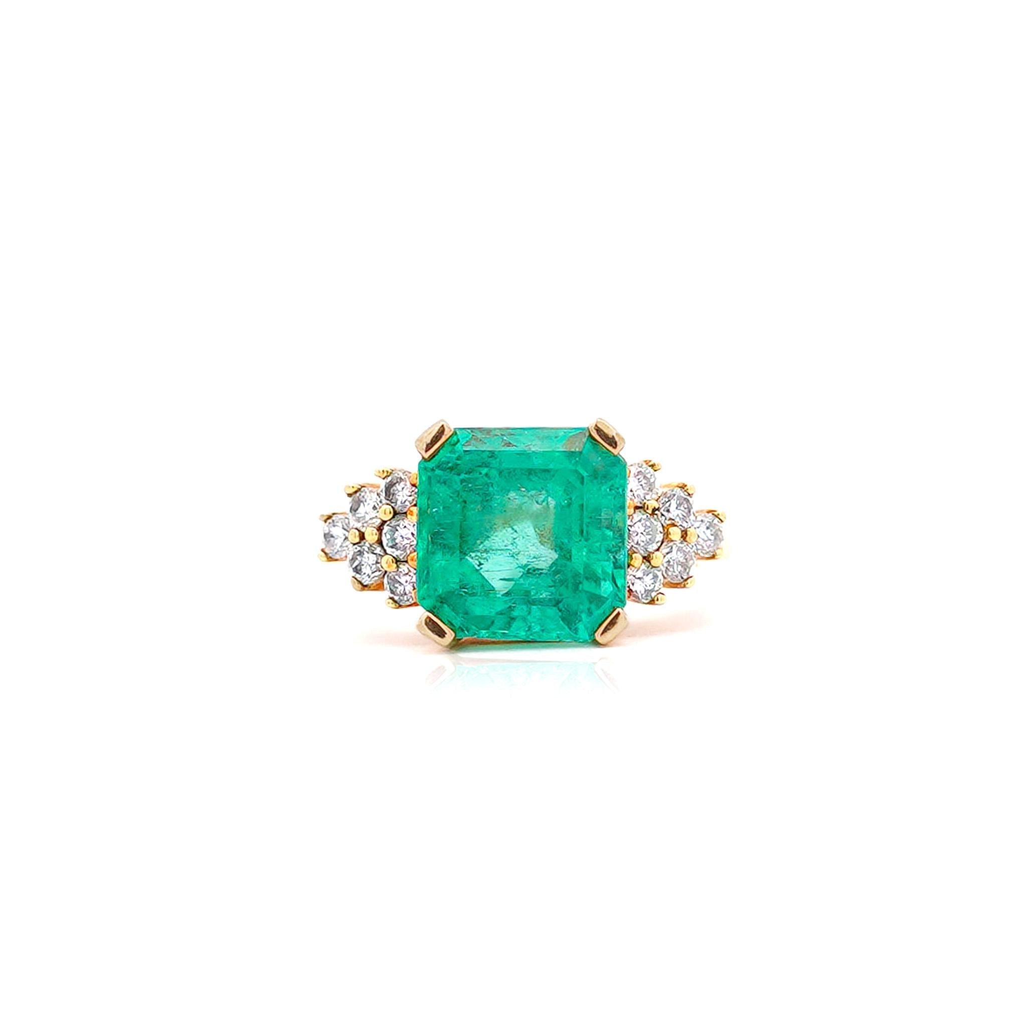 5 Ct Colombian Emerald and Diamond Cluster Side 14K Gold Ring