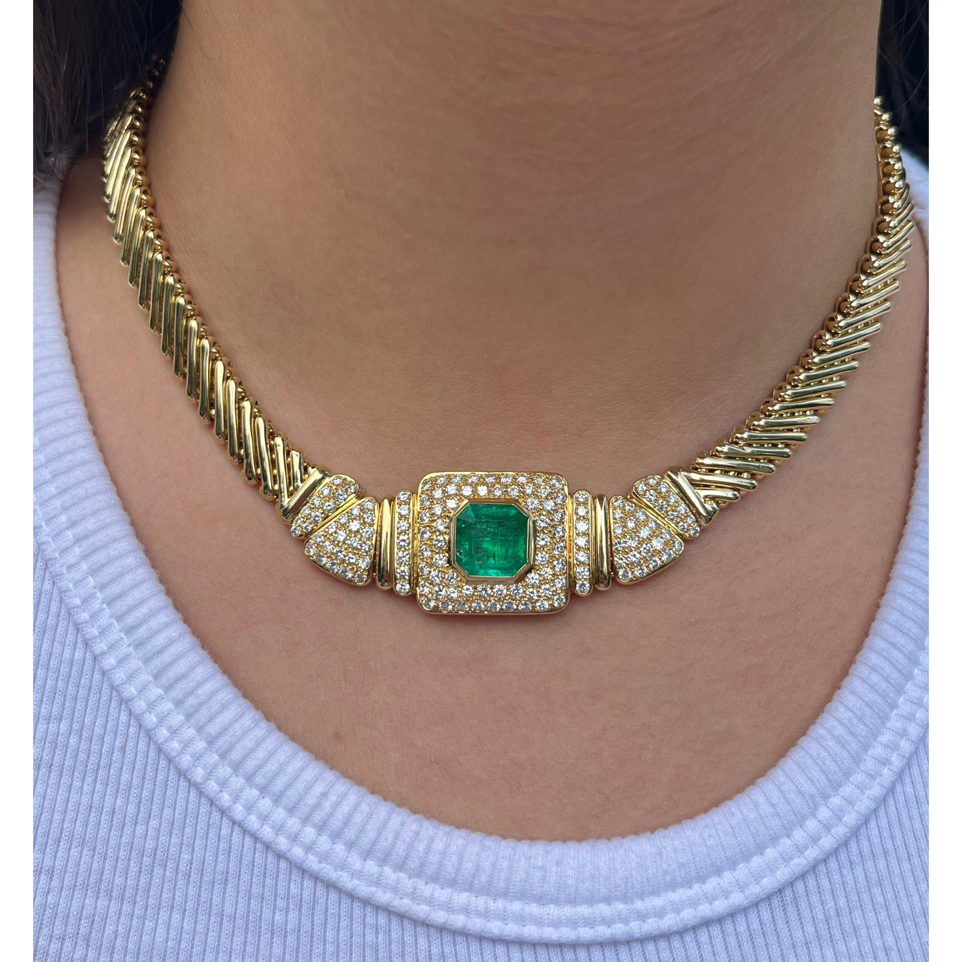 6 Carat Natural Colombian Emerald & Diamond Choker Necklace 18 Karat Gold - RS