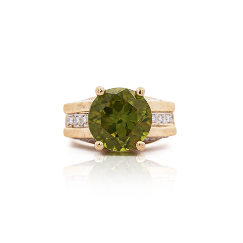 8.17 Carat Round Cut Peridot & Diamond 18K Gold Statement Ring