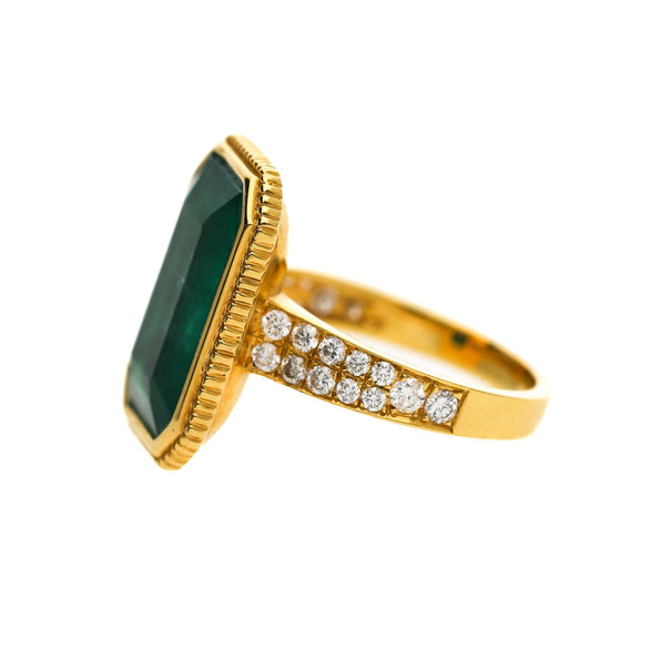 8.57 Carat Vivid Green Emerald and Diamond Milgrain Bezel 18K Gold Ring