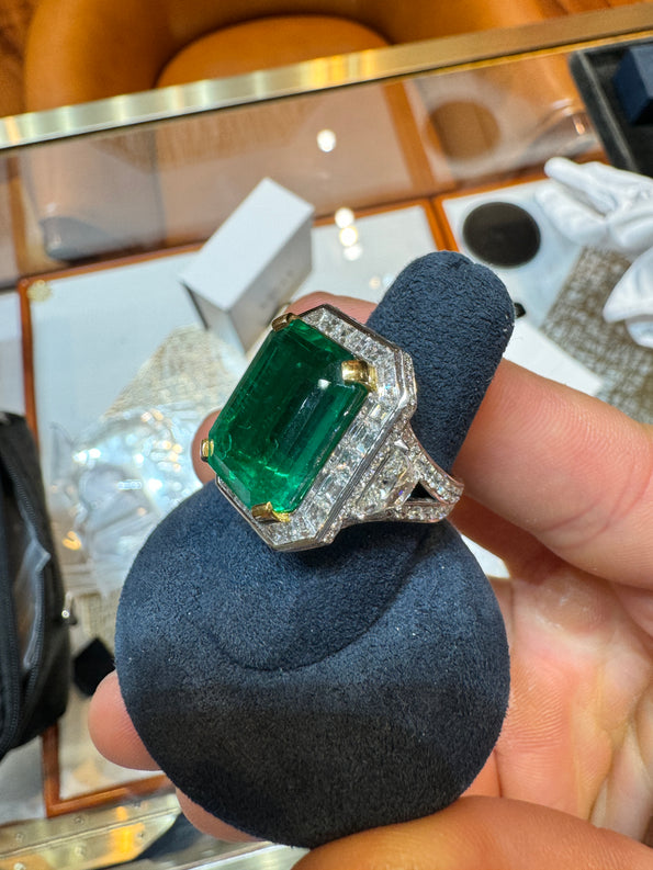 AGL Certified 15.78 Carat No Oil Emerald and Half Moon Cut Diamond Ring