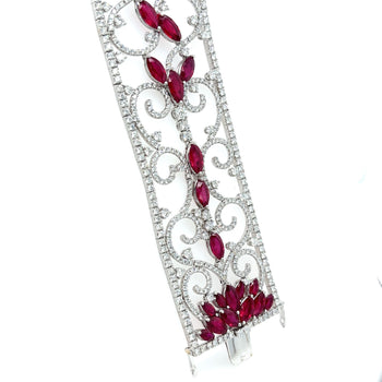 Bracelet Art déco à motif floral en filigrane, rubis de 35 carats et diamants de 11 carats, en or blanc 18K – Assay Jewelers