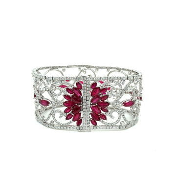 Art déco, bracelet motif floral en filigrane avec rubis 35 carats et diamants 11 carats en or blanc 18K – Assay Jewelers