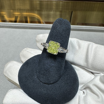 GIA Certified 2.22 Carat Fancy Yellow-Green Radiant Cut Diamond 3 Stone Ring in 18K White Gold – Assay Jewelers