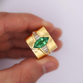 5カラットのマーキスカットエメラルド＆バゲットダイヤモンドのチャンネルセッティング18Kゴールド Vintage Ring – Assay Jewelers