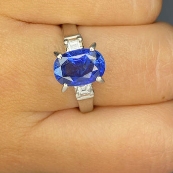 GIA Certified 3.25 Carat Oval Cut Natural Blue Sapphire & Platinum 3 Stone Ring – Assay Jewelers