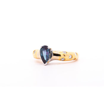 GIA Certified Brazilian Alexandrite 0.90 Carat Pear Cut Green-Purple in 18K Ring – Assay Jewelers