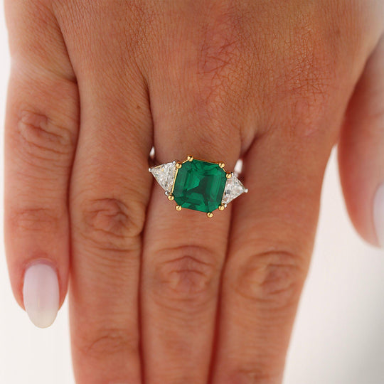 GRS Cert. 4.37 Carat Vivid Green Muzo Colombian Emerald Diamond 3 Stone Ring
