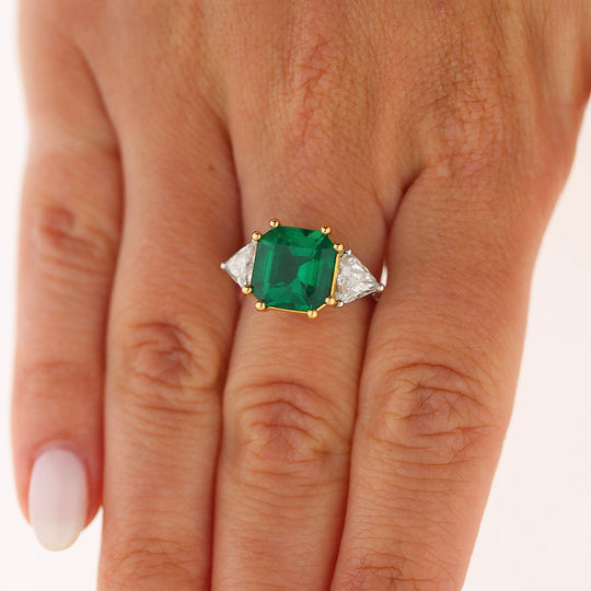GRS Cert. 4.37 Carat Vivid Green Muzo Colombian Emerald Diamond 3 Stone Ring