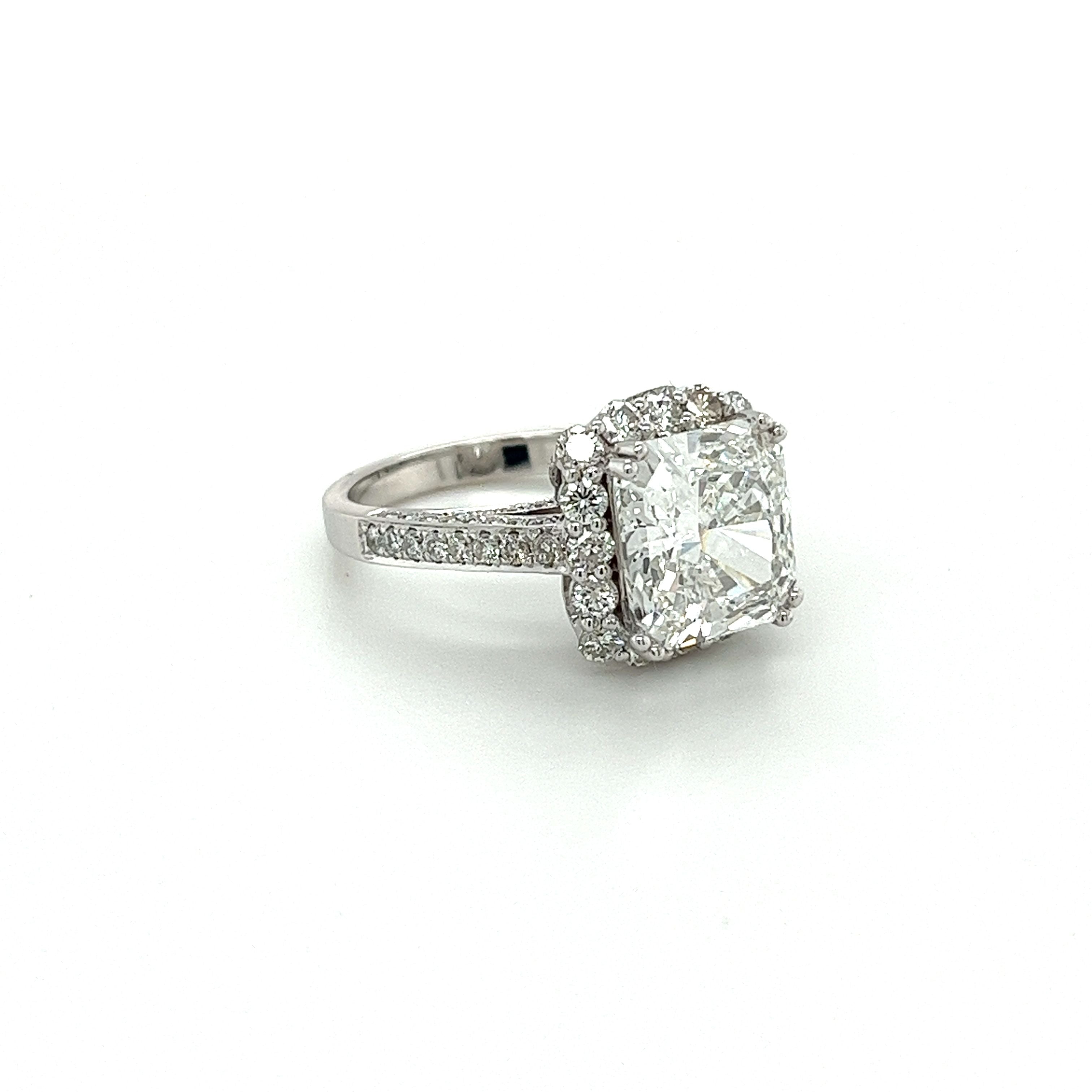 VS1 Radiant Cut Lab Grown Semi-Pave Halo Diamond Ring-Diamond Ring-ASSAY