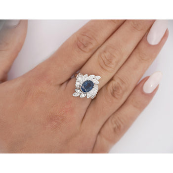 Bague florale en platine avec saphir bleu ovale naturel de 1,52 carat et diamant – Assay Jewelers