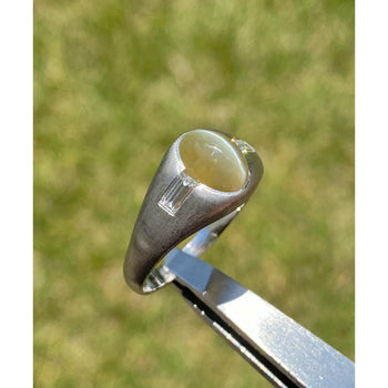 Bague en platine avec diamants taille œil de chat et baguette – Assay Jewelers