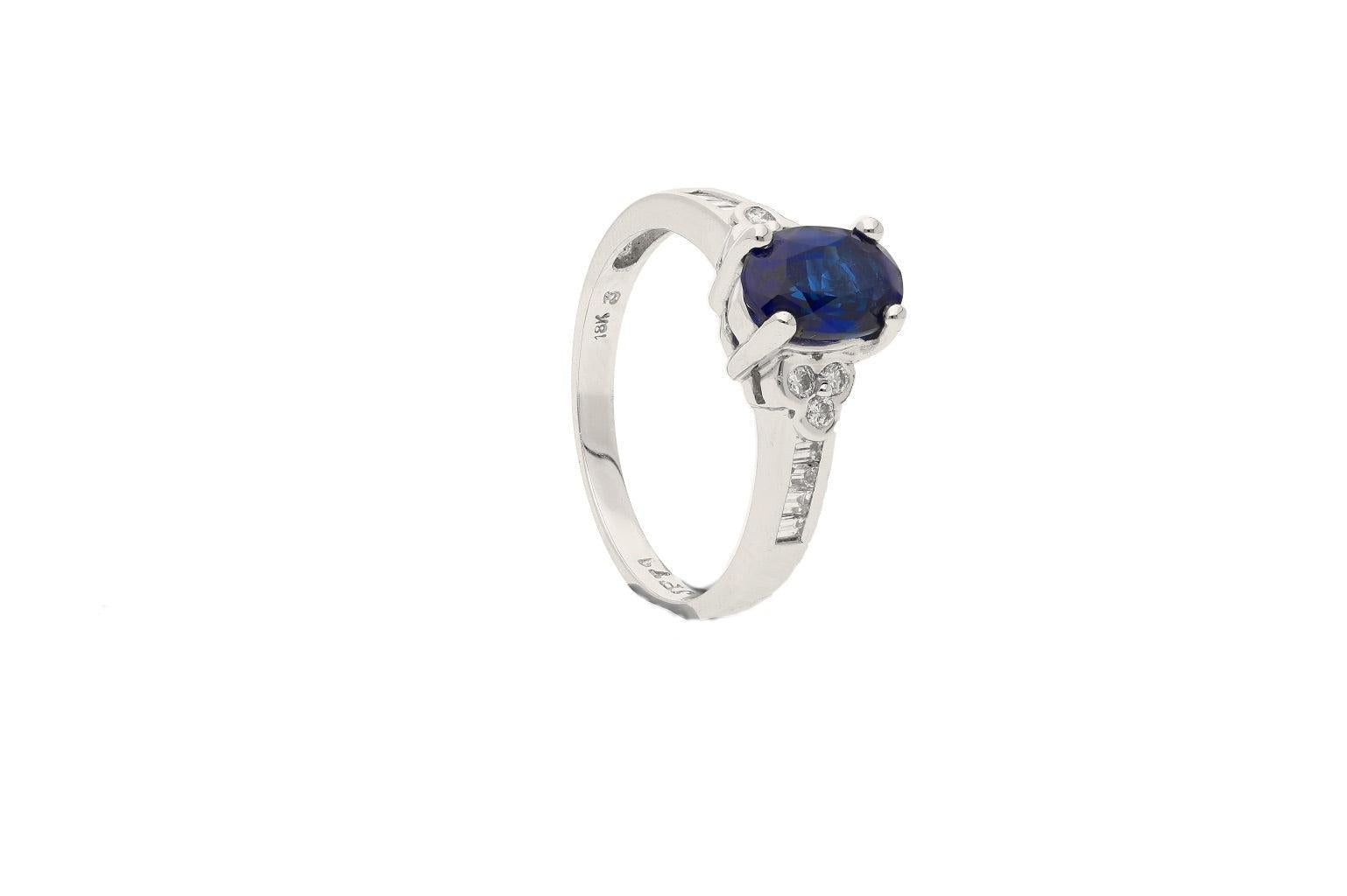 Oval cut Natural Blue Sapphire with natural baguette cut diamonds in 18k solid white gold - ASSAY