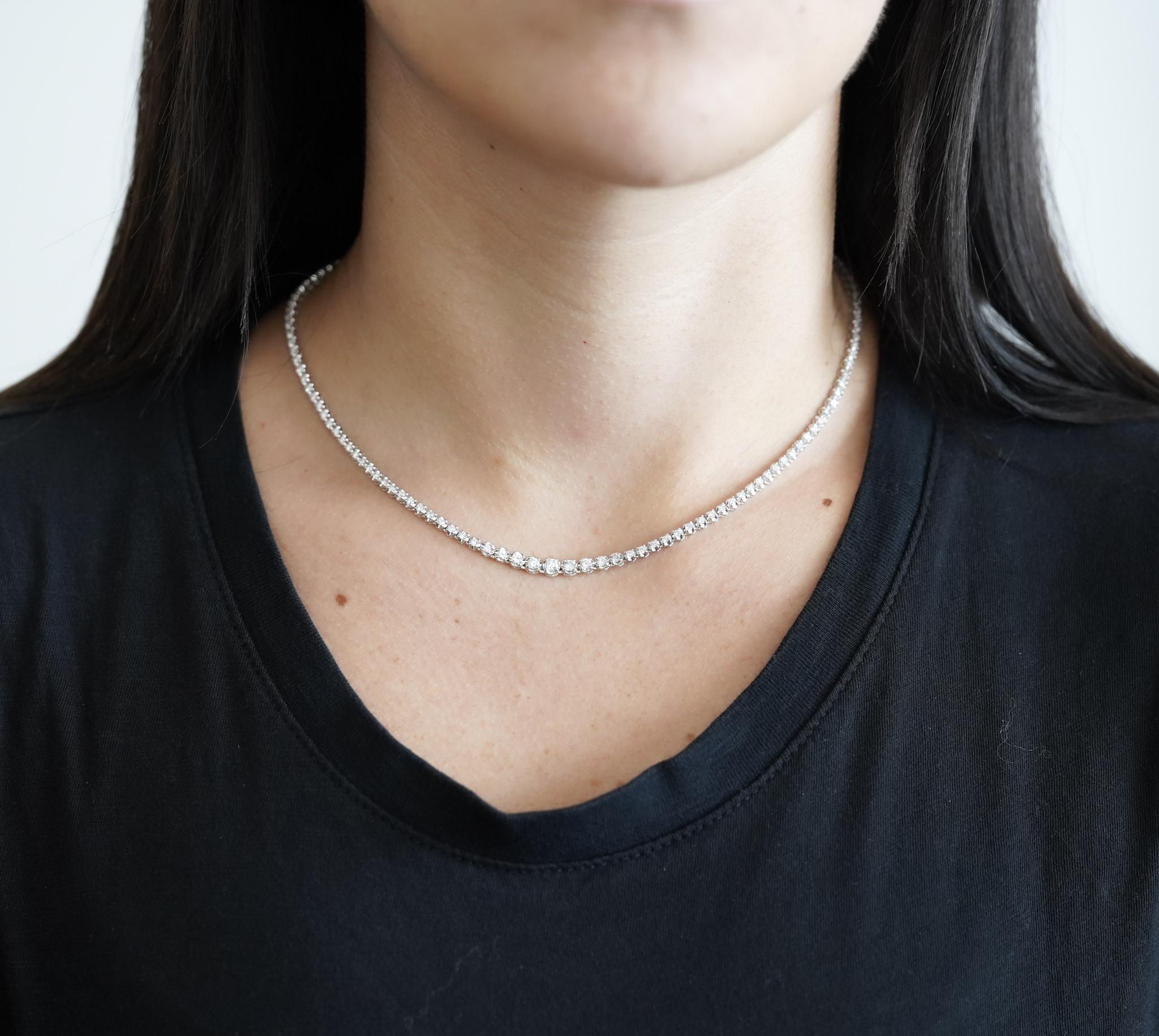 Platinum 3.09 Carat Diamond Graduated Tennis Choker Necklace