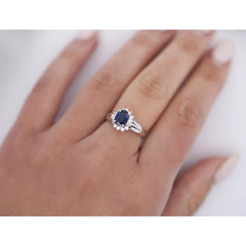 Vintage 1.04 Carat Sapphire and Round Diamonds in Filigree Platinum Ring – Assay Jewelers