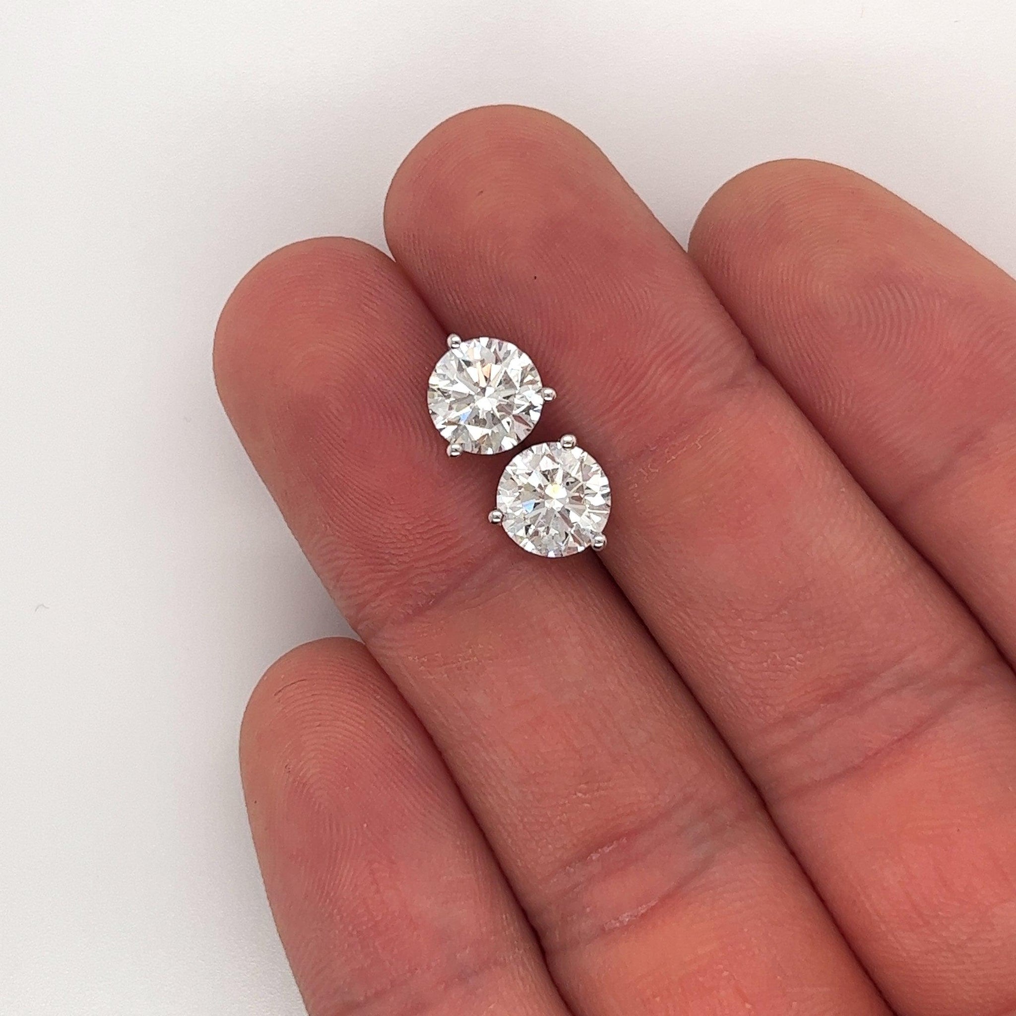 Lab Grown Diamond Stud Earrings Round 2.00 Ct. Tw. (f-g, VS) 14K White Gold 4-Prong Basket