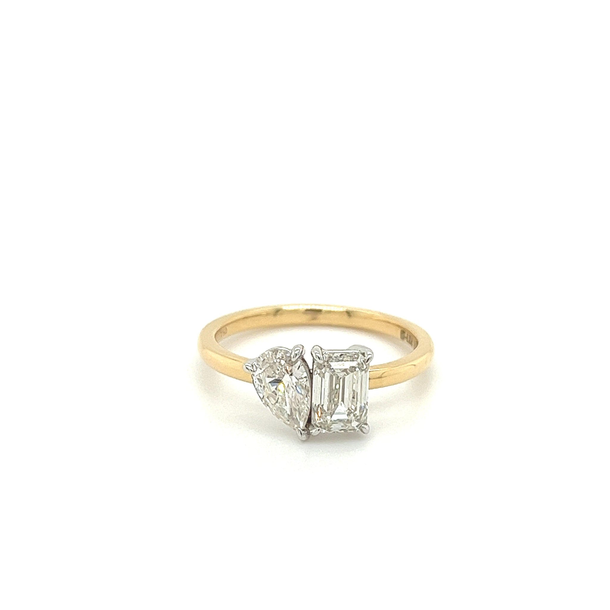 18k White gold Toi et Moi Ring with Natural Emerald cut Diamond