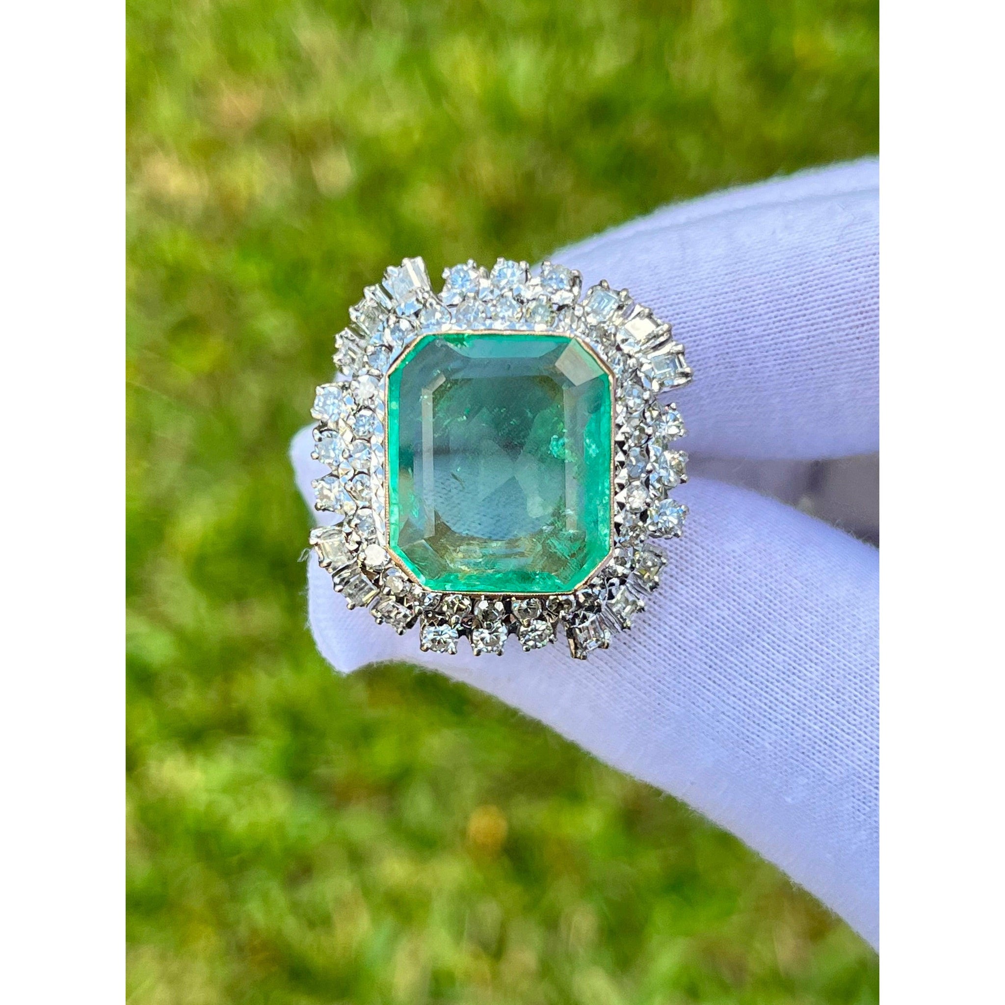 Florence Reinvented Antique Bright Emerald & Diamond Platinum Ring –  Imperial Jewellery